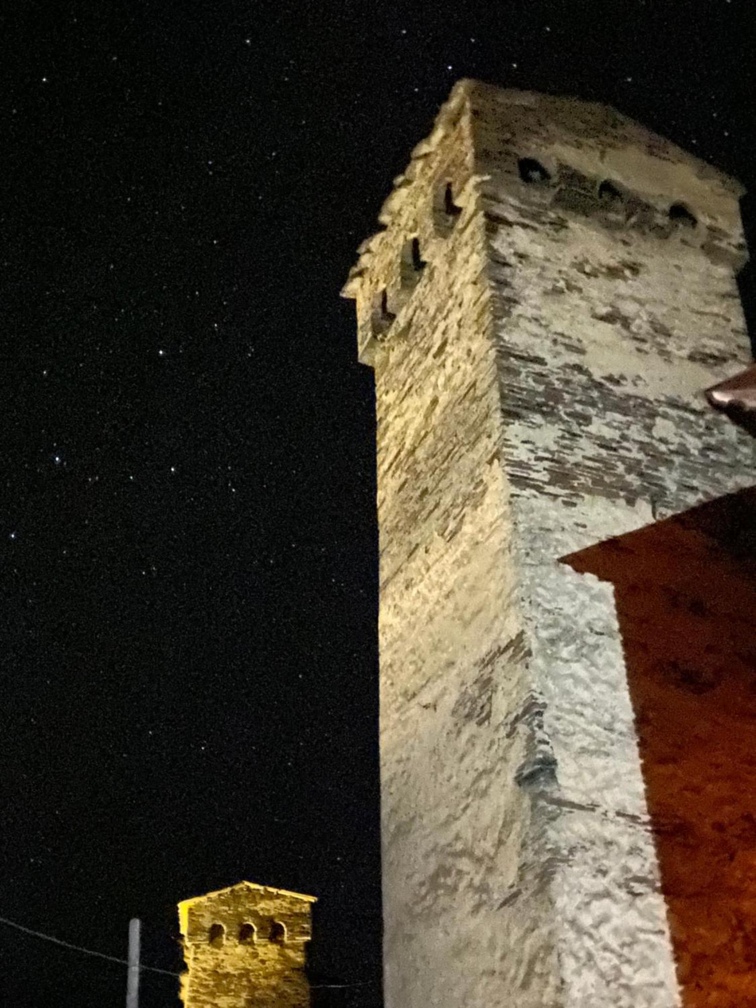 Готель Nizharadze'S Tower Ушґулі Екстер'єр фото
