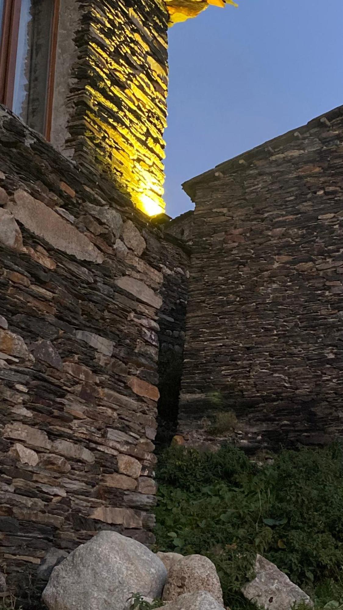 Готель Nizharadze'S Tower Ушґулі Екстер'єр фото